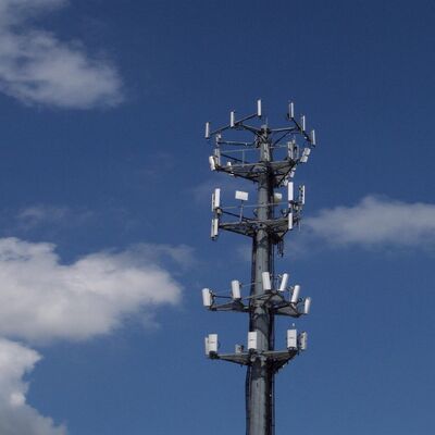 12 18 24M مدمج احتكاري من الصلب المجلفن ذاتي الدعم في الهواء الطلق 5G 4G Wifi برج اتصالات صغير الحجم