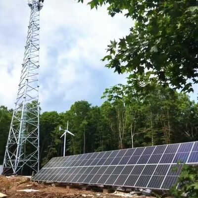 3 أرجل أنبوبي برج الاتصالات بالطاقة الشمسية خارج الشبكة الطاقة الهجينة للمنطقة الريفية النائية