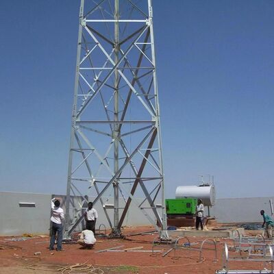 برج فولاذي مجلفن بالغمس الساخن ذو 3 أرجل فعال من حيث التكلفة لشبكات الجيل الخامس الريفية