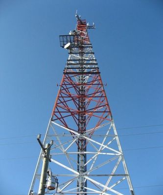 30 40 50 مترات الراديو 3 ساق برج فولاذ زاوي شبكة 5G برج الاتصال الميكروويف المغلف