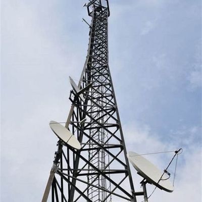 Q255B Q355B Q420B تصميم برج فولاذي زاوي ذو 3 أرجل برج الاتصالات