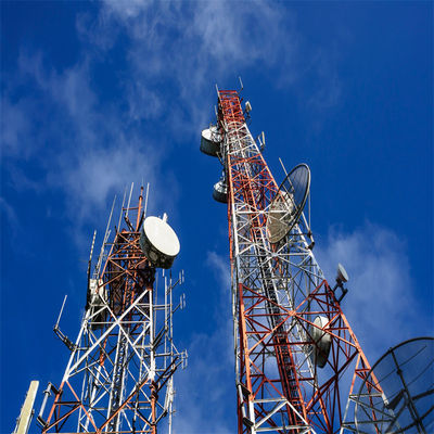 تصميم ملجأ للاتصالات 60m 4 ساقي برج فولاذي زاوي زاوية شبكة راديو هوائي 4G معدات لاسلكية