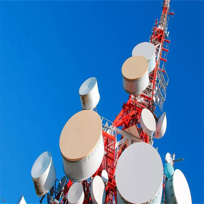 منصات العمل الطاقة الشمسية محطة القاعدة الهاتف الهاتف الهوائي أبراج الاتصالات أبراج فولاذية زاوية ذات 4 أرجل