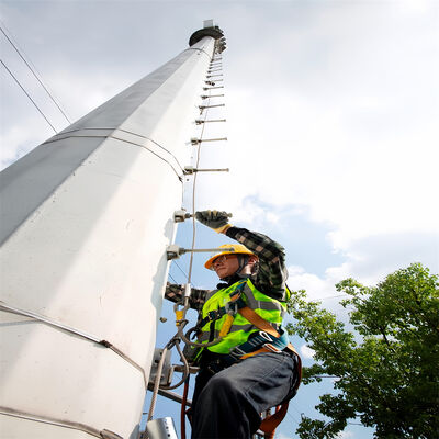 هيكل الاتصالات من برج الاحتكار الذي يحتوي على فولاذ عالي الجاذبية وفولاذ خفيف يلبي معايير GB T و EN 10025