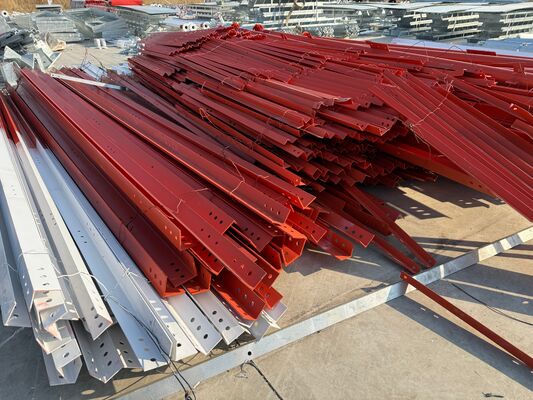 هيكل برج فولاذي زاوي ثلاثي الأرجل، برج مثلثي بانحدار متساوٍ أو متغير ومقطع عرضي من الفولاذ الزاوي للاتصالات