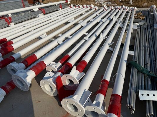 17 25 33M 3 ساق أنبوبية من الفولاذ المغلف صيانة منخفضة في الهواء الطلق 5G 4G المايكروويف الاتصالات الصدر