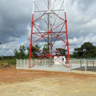 17 27 37M 3 ساق أنبوبية الفولاذ المغلف متعدد النطاق الخارجي 5G 4G ميكروويف التلفزيون إشارة الاتصال الصدر