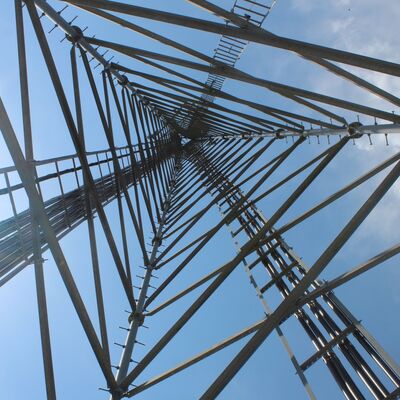 40M 3 Legged Tubular Steel Tower Galvanized Structure Suitable for Telecom Microwave and Observation Applications