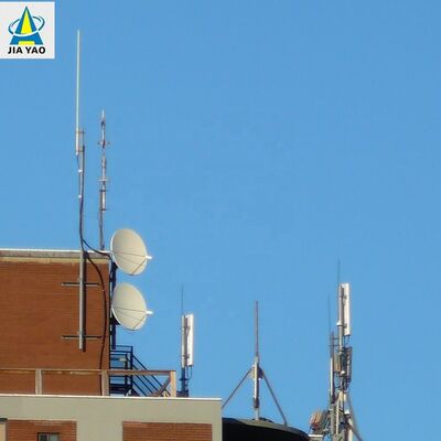 10M 20M Monopole Low Profile Small Cell Communication Tower على السطح جبل لتعزيز إشارة 5G