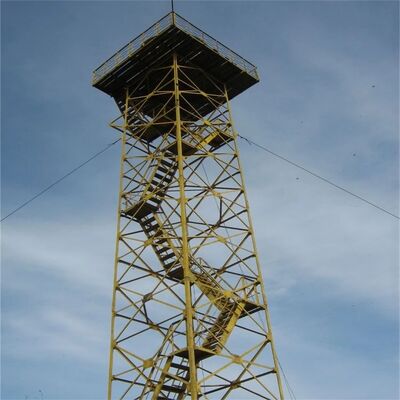 برج حراسة من الفولاذ المغلف برج مراقبة أمن برج مراقبة هيكل الشبكة لمنع حرائق الغابات ودعم المراقبة على ارتفاعات عالية